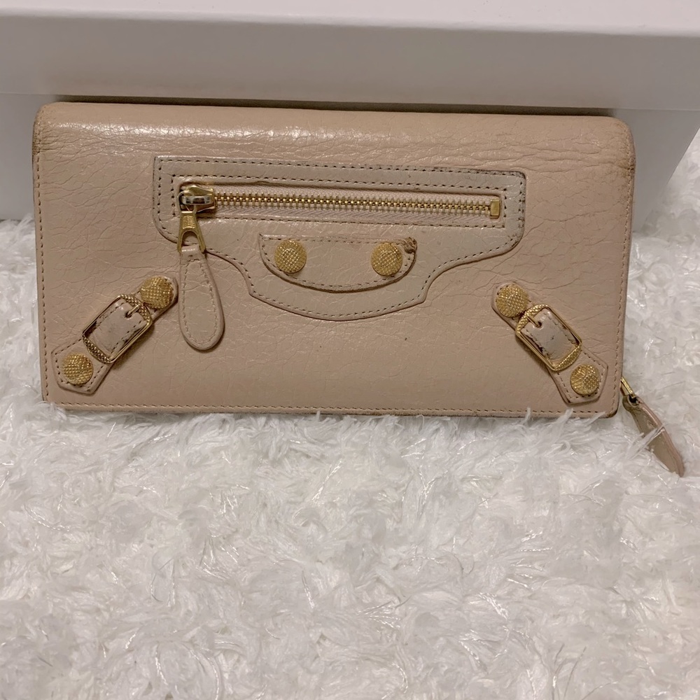 100% Authentic Balenciaga Zippy Wallet